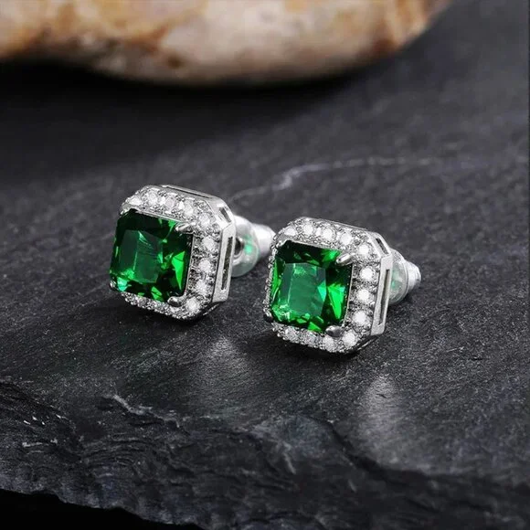 🆕 Green 2.50 Carat Halo Diamond Earring Studs, 18K White Gold Hypoallergenic 🆕 - Picture 5 of 6